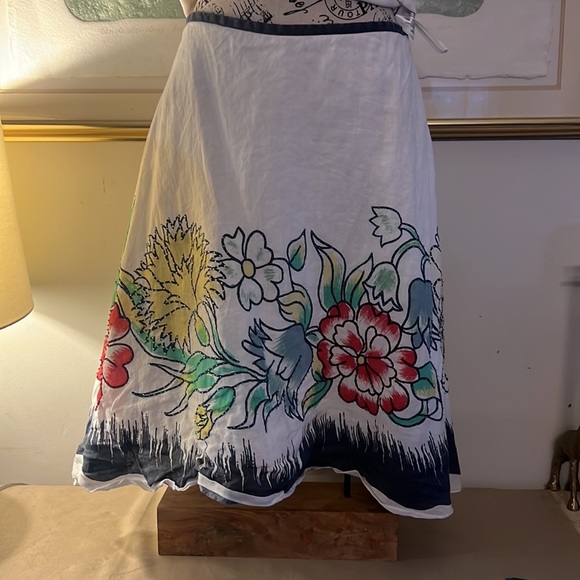 DKNY beaded flower skirt - Picture 5 of 5